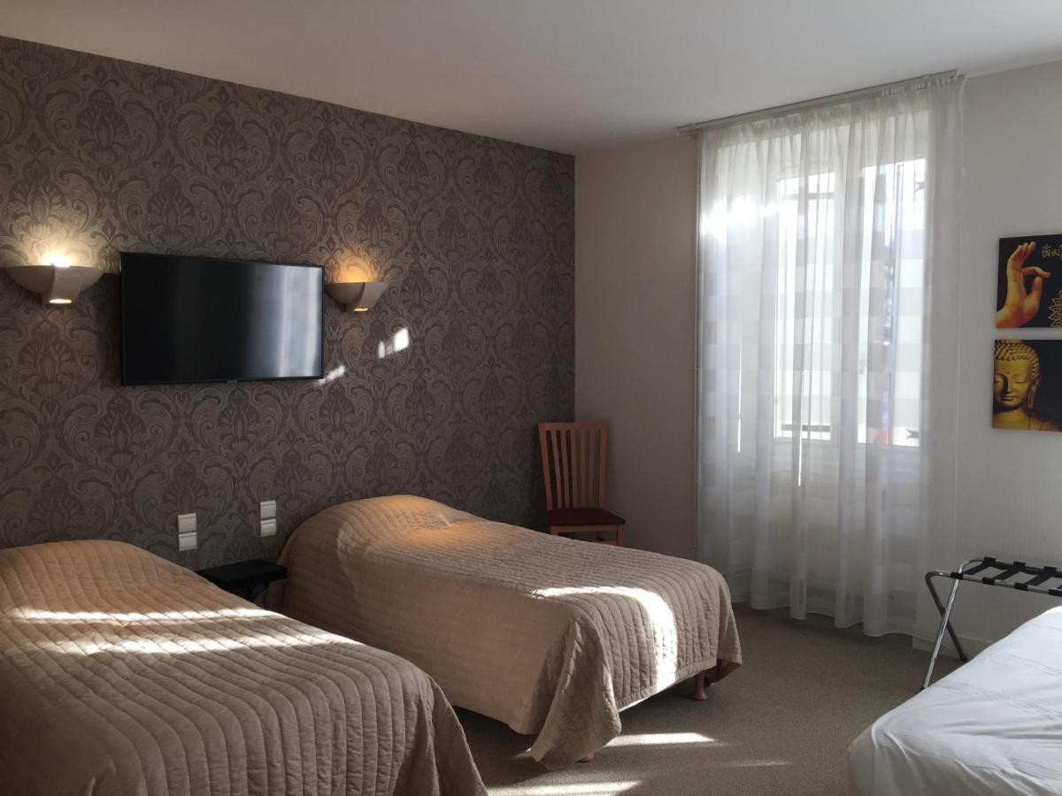 Hotel Restaurant La Boule D'Or Barbezieux-Saint-Hilaire Zewnętrze zdjęcie